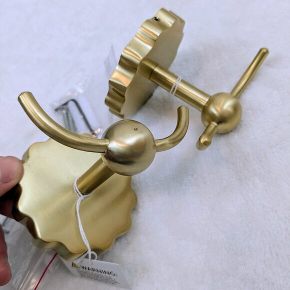 NWT Anthropologie Wiggle Bath Hook Set (2) in Brass - Picture 8 of 10